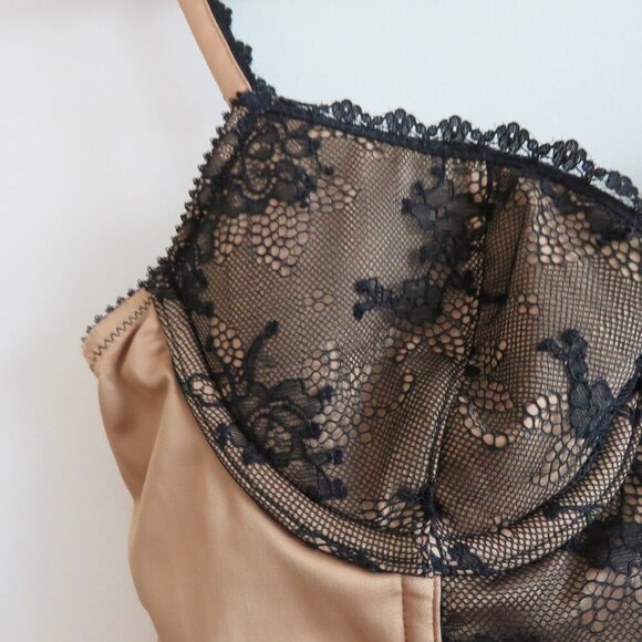 VICTORIA'S SECRET VERY SEXY Gold Black Lace Bustier Bra Goth Fairy - Size 34B - Picture 6 of 15